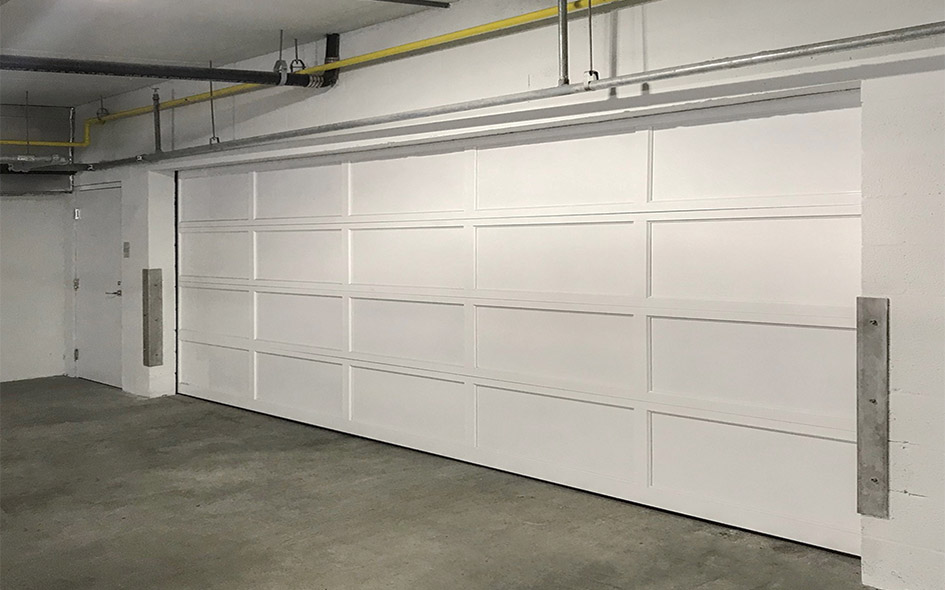 white powder coat aluminum commercial door solid insert