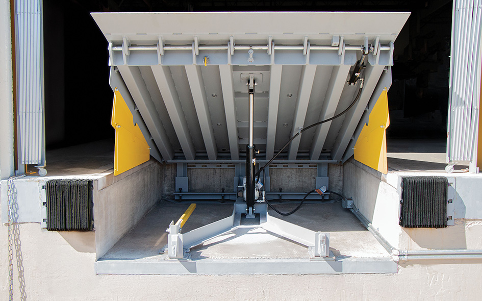 hydraulic pit leveler dock equipment