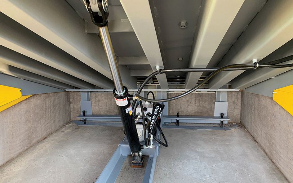hydraulic pit leveler