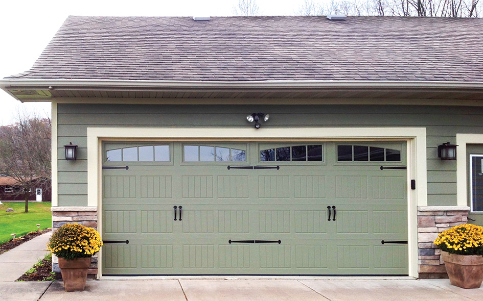 custom green insulated steel garage door